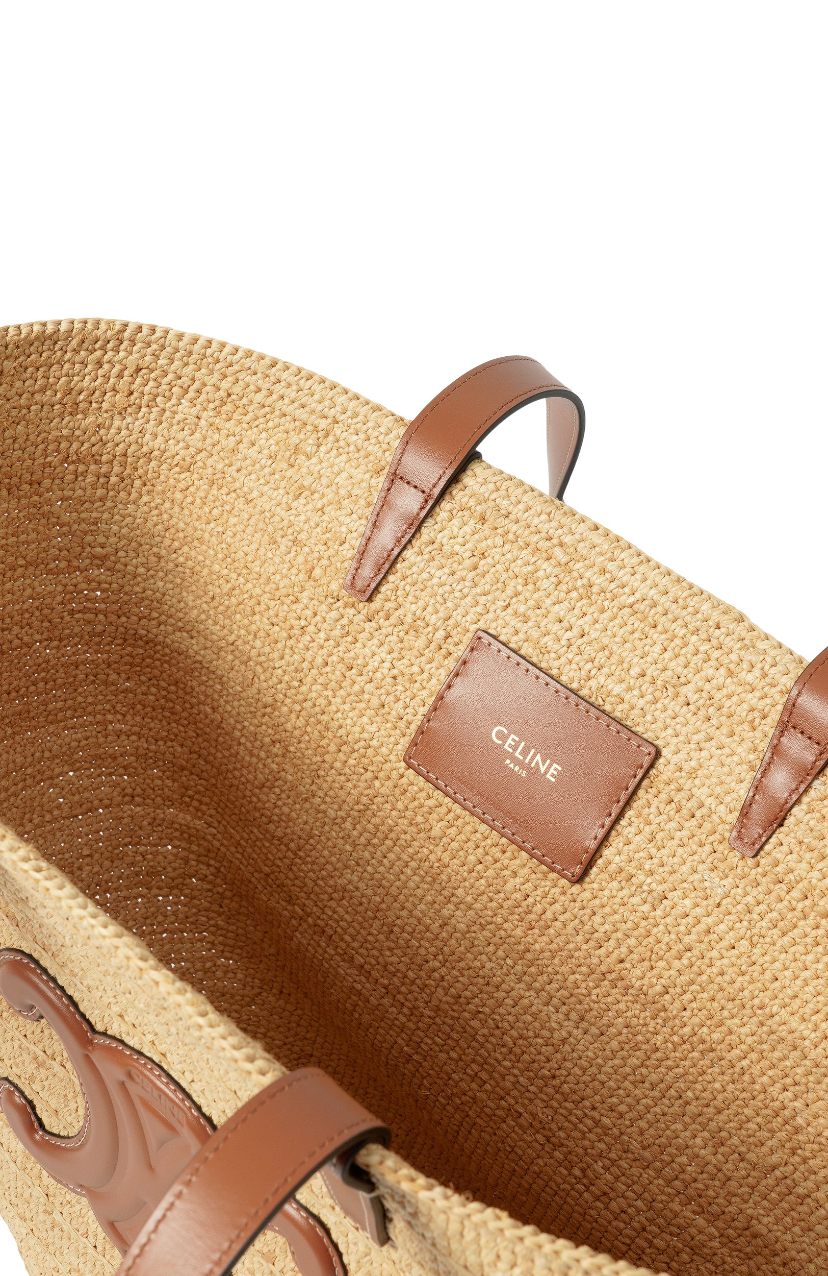 Сумка classic panier supple medium CELINE бежевого цвета по цене 266500 руб., арт. 11434/2FF7, фото 5 Сумка classic panier supple medium CELINE, арт. 11434/2FF7, фото 5