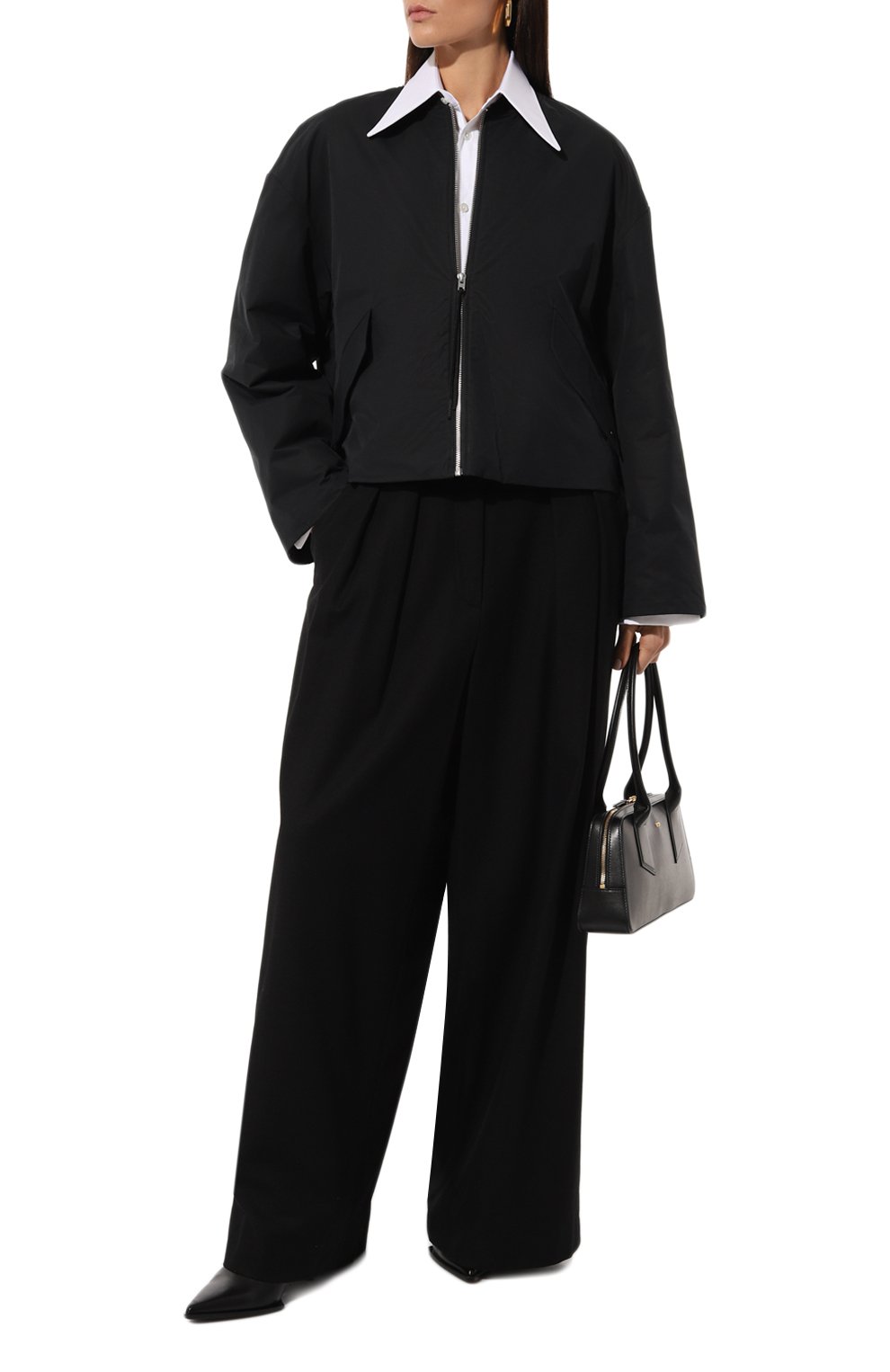 Бомбер CLOSED темно-синего цвета по цене 49950 руб., арт. C97853-60P-22, фото 2 Бомбер CLOSED, арт. C97853-60P-22, фото 2