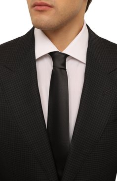 Мужской шелковый галстук LUIGI BORRELLI темно-серого цвета, арт. CR1432 | Фото 2 (Материал: Текстиль, Шелк; Принт: Без принта; Материал сплава: Проставлено; Нос: Не проставлено)