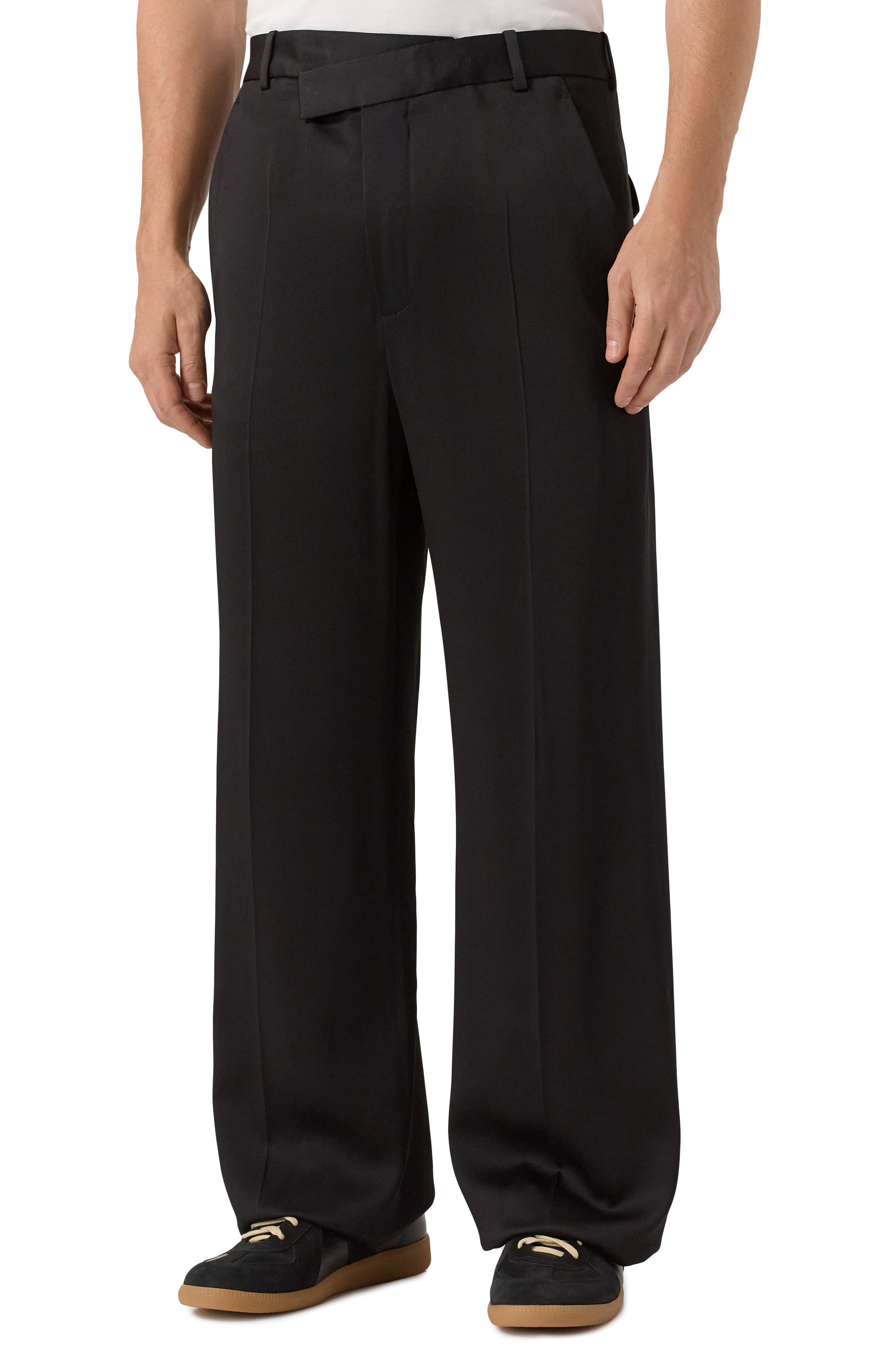 Брюки ANN DEMEULEMEESTER черного цвета по цене 121500 руб., арт. B0013144/FA647, фото 3 Брюки ANN DEMEULEMEESTER, арт. B0013144/FA647, фото 3