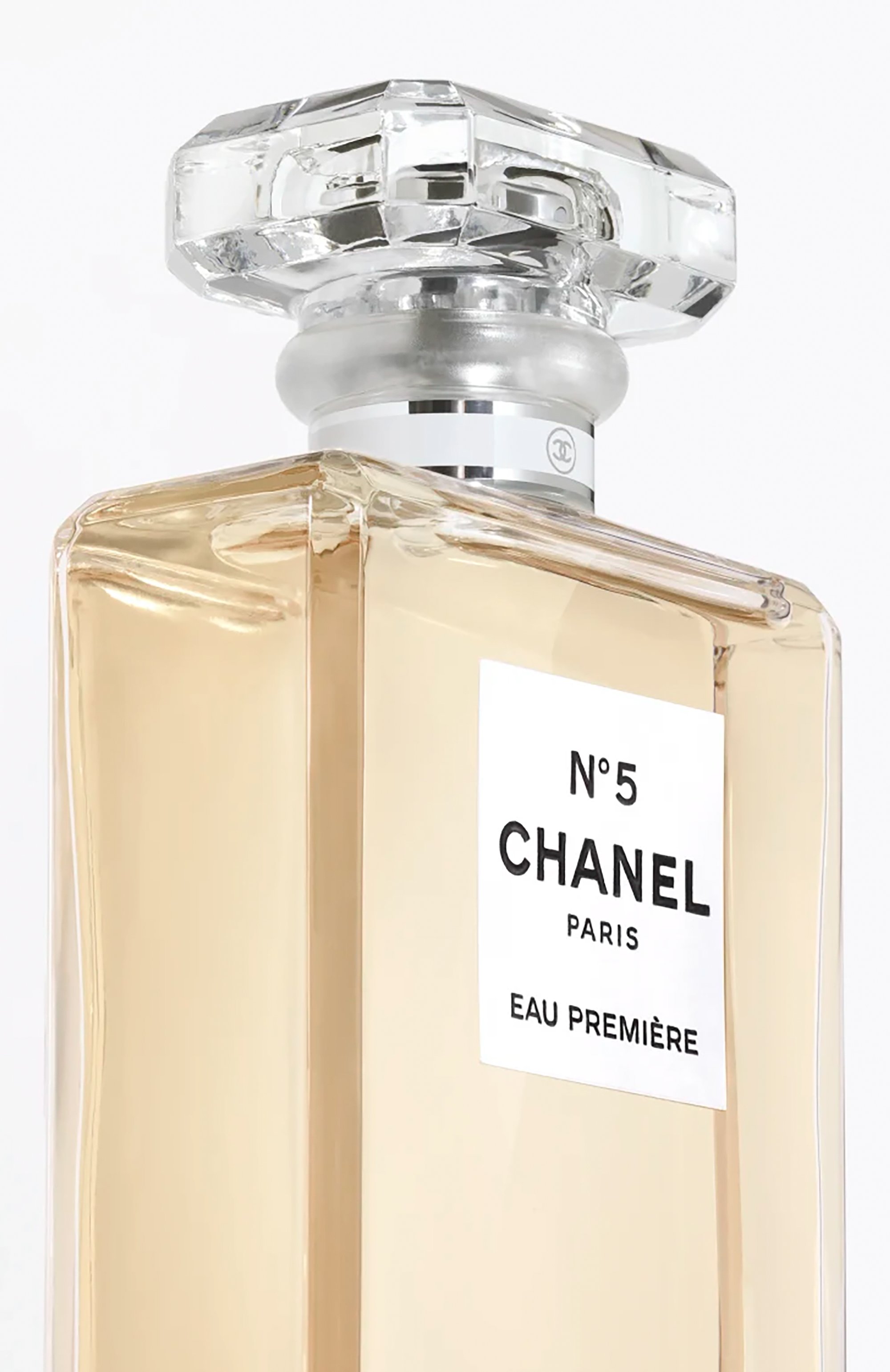 Парфюмерная вода chanel №5 eau premiere (100ml) CHANEL бесцветного цвета по цене 19200 руб., арт. 0105340, фото 2 Парфюмерная вода chanel №5 eau premiere (100ml) CHANEL, арт. 0105340, фото 2