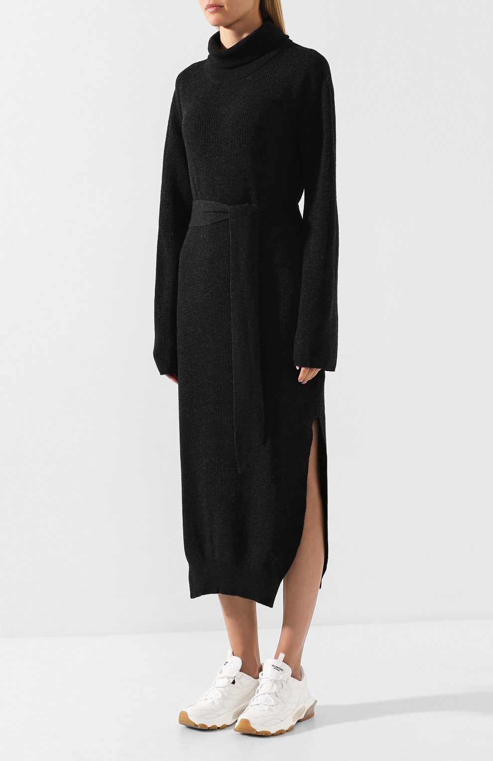 Платье с поясом NANUSHKA серого цвета по цене 52050 руб., арт. CANAAN_CHARC0AL_CASHMERE BLEND RIB, фото 3 Платье с поясом NANUSHKA, арт. CANAAN_CHARC0AL_CASHMERE BLEND RIB, фото 3