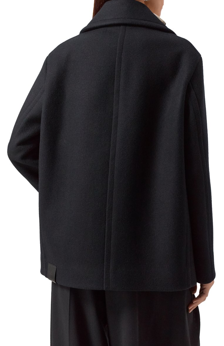 Женское шерстяное полупальто JIL SANDER черного цвета, арт. J40AM0106-J40004 | Фото 4 (Материал внешний: Шерсть; Рукава: Длинные; Материал сплава: Проставлено; Длина (верхняя одежда): До середины бедра; Драгоценные камни: Проставлено; Материал подклада: Хлопок; 1-2-бортные: Двубортные; Стили: Минимализм)
