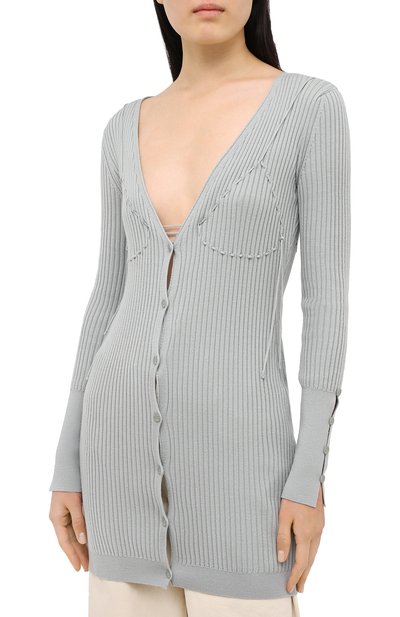 Шерстяной кардиган JACQUEMUS светло-серого цвета по цене 38700 руб., арт. 203KN19/200500, фото 3 Шерстяной кардиган JACQUEMUS, арт. 203KN19/200500, фото 3