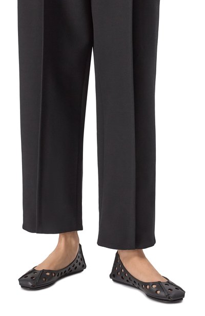 Кожаные балетки perfo ALAIA черного цвета по цене 112500 руб., арт. AA3A033CK247, фото 3 Кожаные балетки perfo ALAIA, арт. AA3A033CK247, фото 3