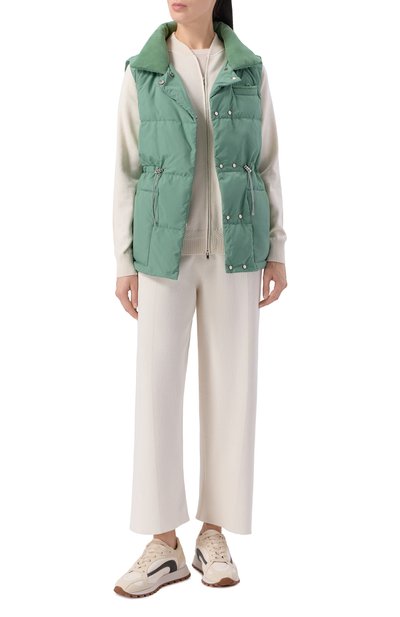 Пуховый жилет KITON светло-зеленого цвета по цене 259500 руб., арт. D61622K0948H05, фото 2 Пуховый жилет KITON, арт. D61622K0948H05, фото 2