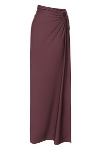 Коричневый