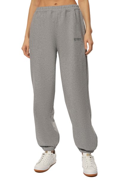 Хлопковые джоггеры VETEMENTS серого цвета по цене 119500 руб., арт. UA53SP600G, фото 3 Хлопковые джоггеры VETEMENTS, арт. UA53SP600G, фото 3