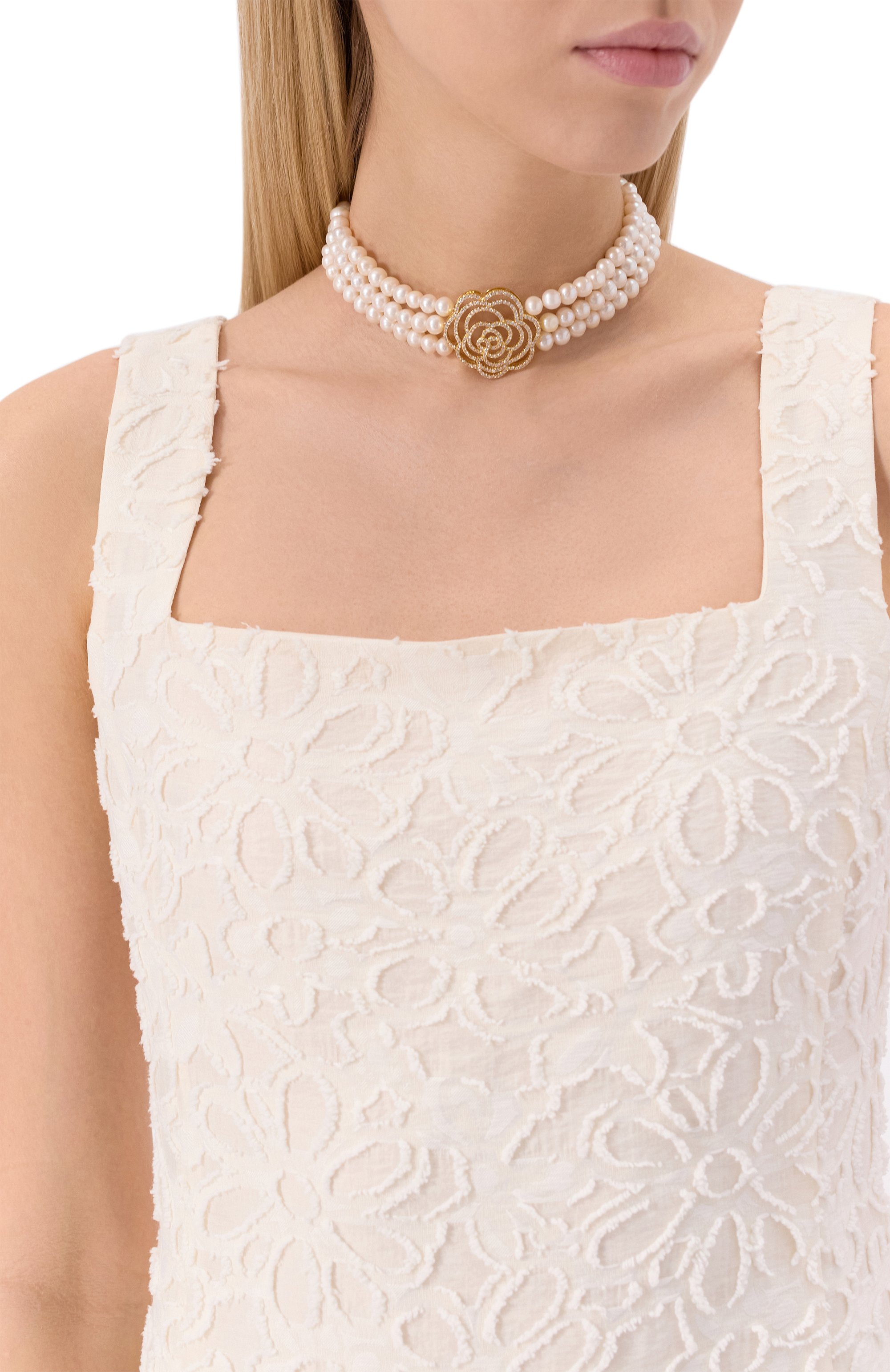 Ожерелье golden camelia BLUEJAY белого цвета по цене 30800 руб., арт. BJ-CMG, фото 2 Ожерелье golden camelia BLUEJAY, арт. BJ-CMG, фото 2