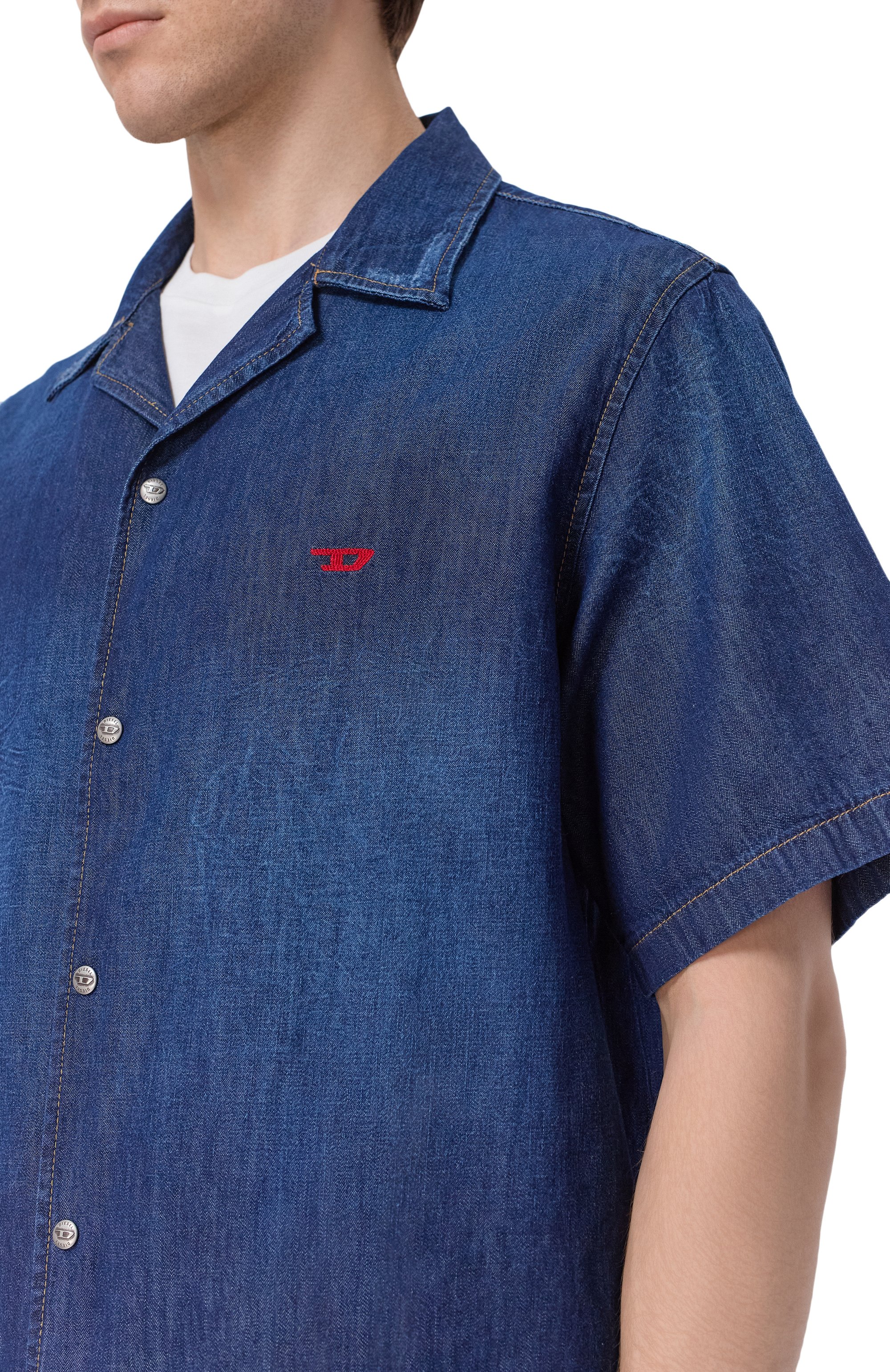 Джинсовая рубашка d-nabil-d DIESEL темно-синего цвета по цене 18550 руб., арт. A16957/0DBDB, фото 5 Джинсовая рубашка d-nabil-d DIESEL, арт. A16957/0DBDB, фото 5