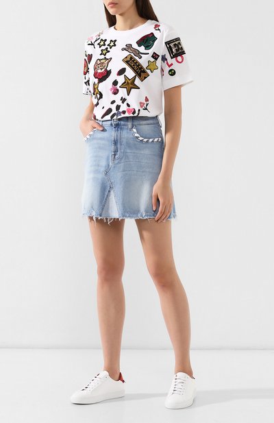 Джинсовая юбка 7 FOR ALL MANKIND голубого цвета по цене 16600 руб., арт. JSLQ120CZV, фото 2 Джинсовая юбка 7 FOR ALL MANKIND, арт. JSLQ120CZV, фото 2