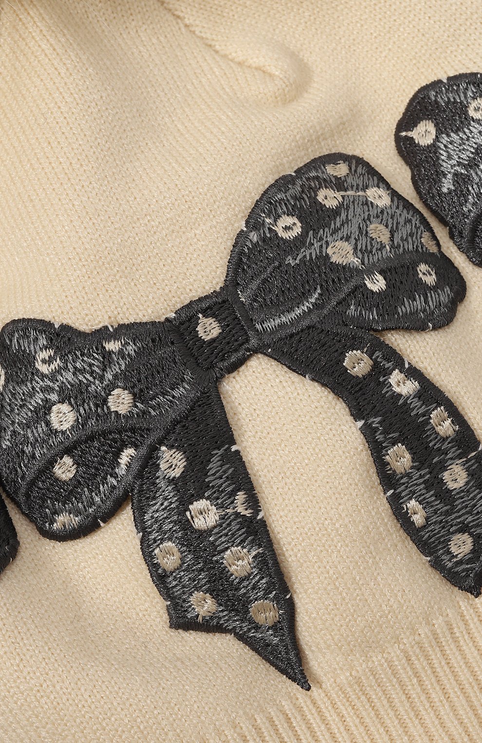 Шапка MONNALISA светло-бежевого цвета по цене 13600 руб., арт. 19D006, фото 3 Шапка MONNALISA, арт. 19D006, фото 3