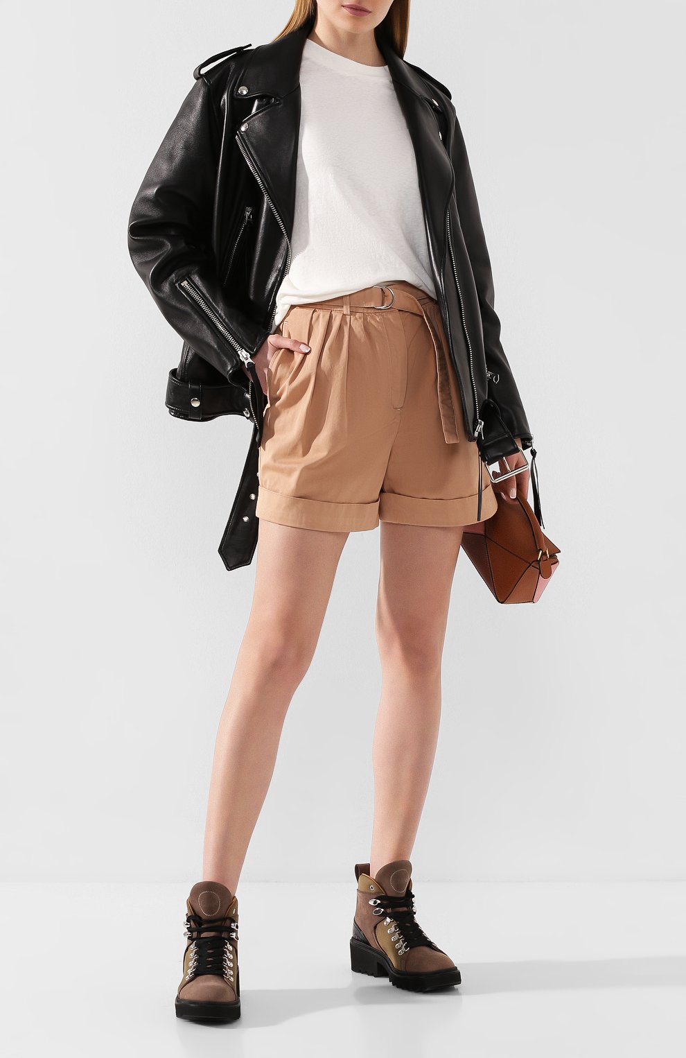 Хлопковые шорты ACNE STUDIOS розового цвета по цене 21900 руб., арт. AE0016/W, фото 2 Хлопковые шорты ACNE STUDIOS, арт. AE0016/W, фото 2