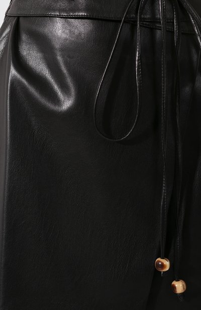 Юбка NANUSHKA черного цвета по цене 42400 руб., арт. SEK0YA_BLACK_VEGAN LEATHER, фото 5 Юбка NANUSHKA, арт. SEK0YA_BLACK_VEGAN LEATHER, фото 5
