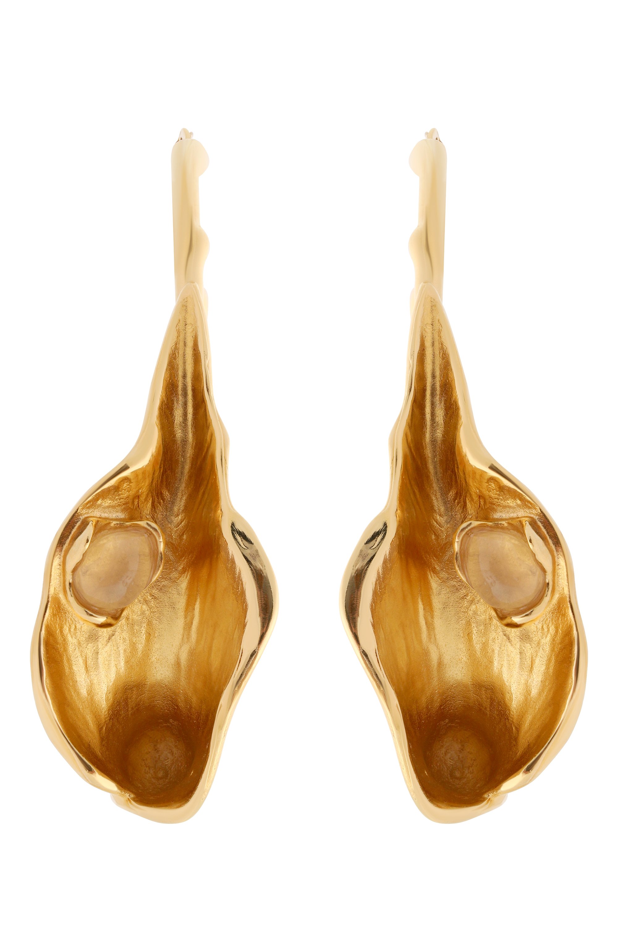 Серьги CHLOÉ золотого цвета по цене 89950 руб., арт. CH26SJE18PIN 9CO, фото 1 Серьги CHLOÉ, арт. CH26SJE18PIN 9CO, фото 1