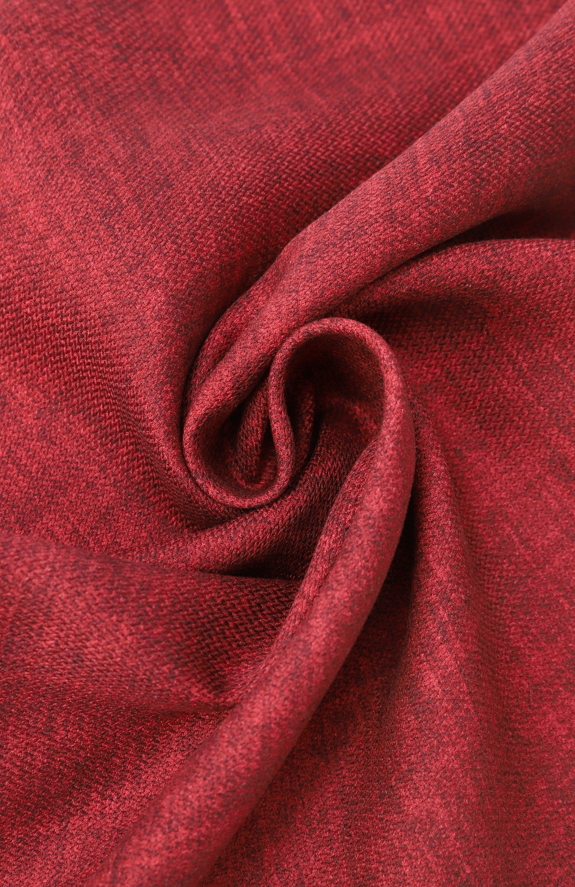 Шелковый платок BRUNELLO CUCINELLI красного цвета по цене 29950 руб., арт. MR8670091, фото 2 Шелковый платок BRUNELLO CUCINELLI, арт. MR8670091, фото 2
