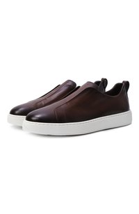 Коричневый