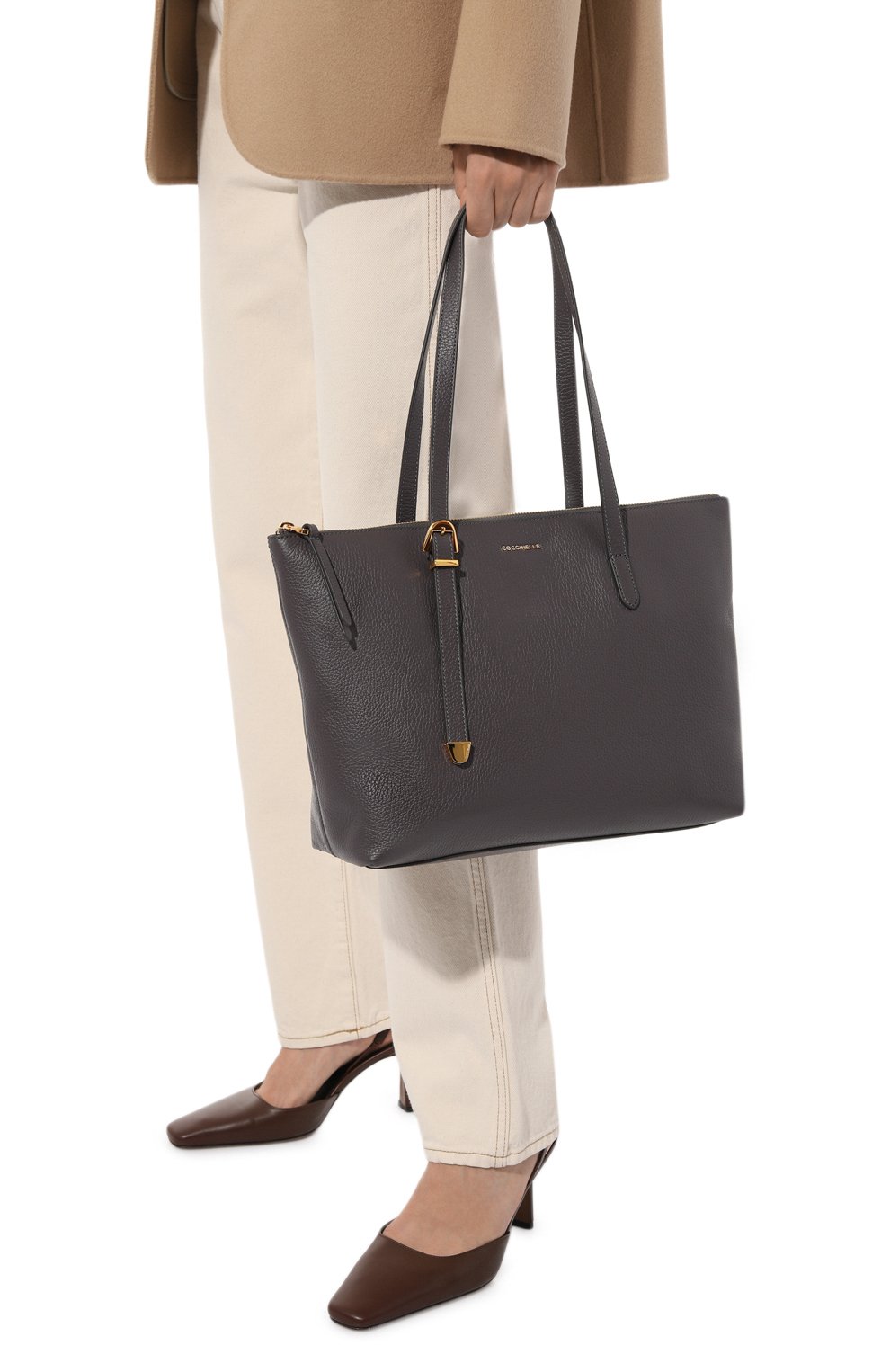 Сумка-тоут gleen small COCCINELLE темно-серого цвета по цене 32000 руб., арт. E1 N15 11 03 01, фото 2 Сумка-тоут gleen small COCCINELLE, арт. E1 N15 11 03 01, фото 2