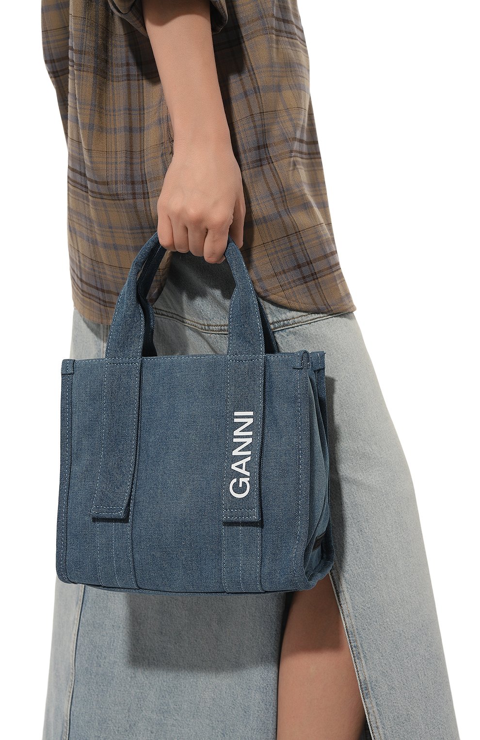 Сумка GANNI синего цвета по цене 29150 руб., арт. A5457, фото 2 Сумка GANNI, арт. A5457, фото 2