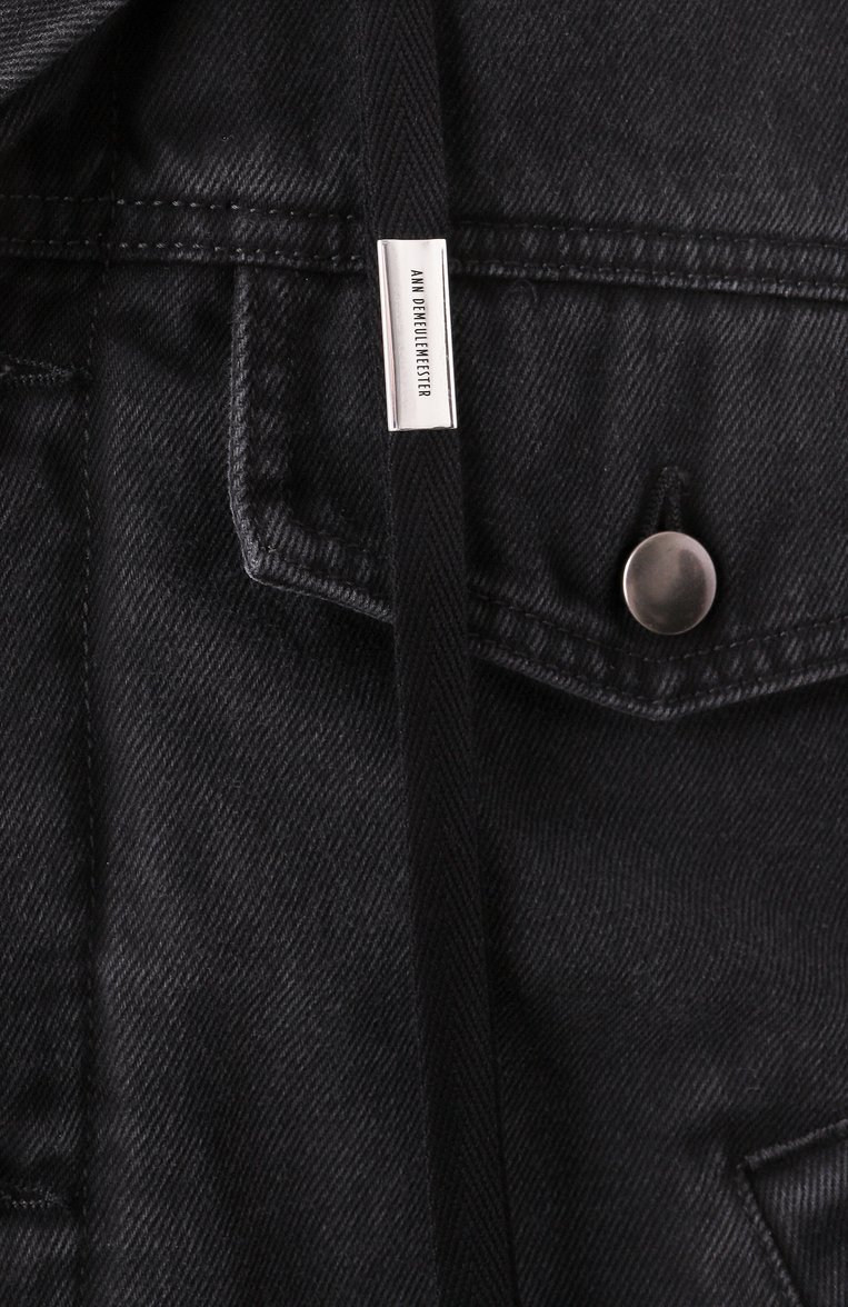 Мужской джинсовый жилет ANN DEMEULEMEESTER черного цвета, арт. B0010293/FA039 | Фото 6 (Длина (верхняя одежда): Короткие; Драгоценные камни: Проставлено; Материал сплава: Проставлено; Кросс-КТ: Деним; Материал внешний: Деним, Хлопок; Стили: Гранж)