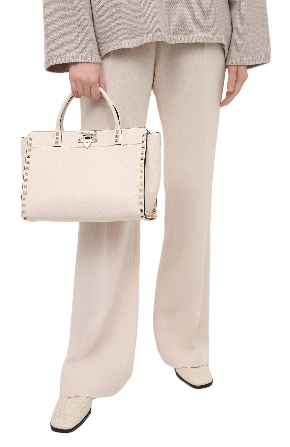 Сумка rockstud VALENTINO кремового цвета по цене 259500 руб., арт. VW2B0I15/VSF, фото 2 Сумка rockstud VALENTINO, арт. VW2B0I15/VSF, фото 2