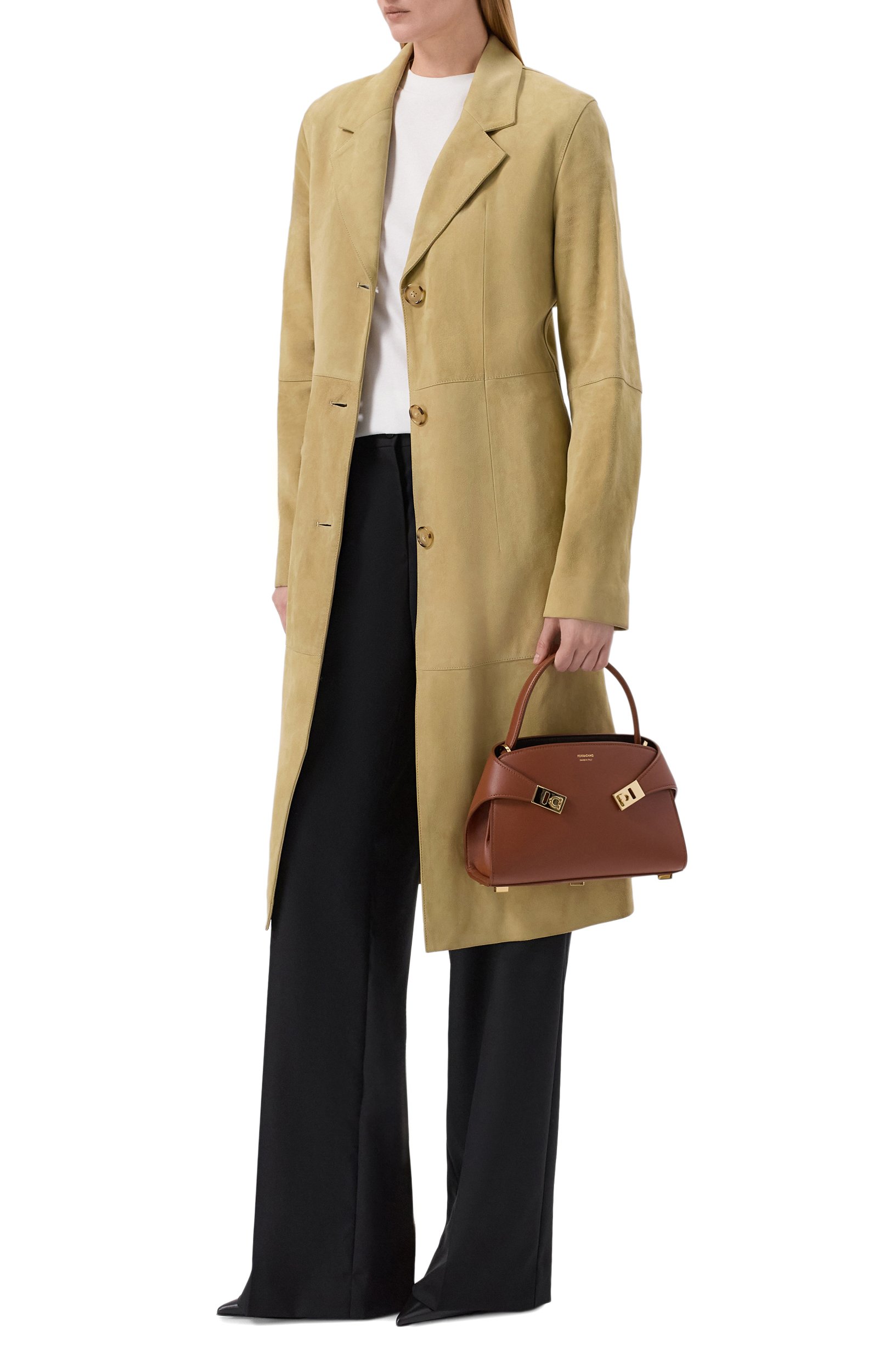 Сумка hug xs FERRAGAMO коричневого цвета по цене 296000 руб., арт. 21A711/795369, фото 3 Сумка hug xs FERRAGAMO, арт. 21A711/795369, фото 3