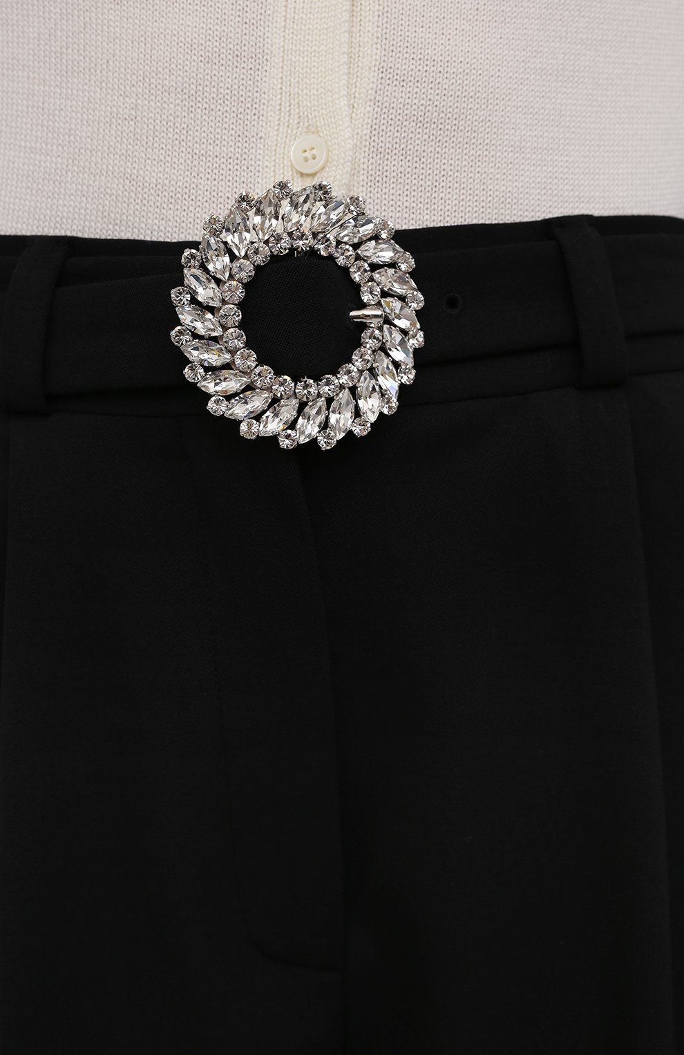 Шерстяные шорты MIU MIU черного цвета по цене 145000 руб., арт. MP1406-1R1-F0002, фото 5 Шерстяные шорты MIU MIU, арт. MP1406-1R1-F0002, фото 5