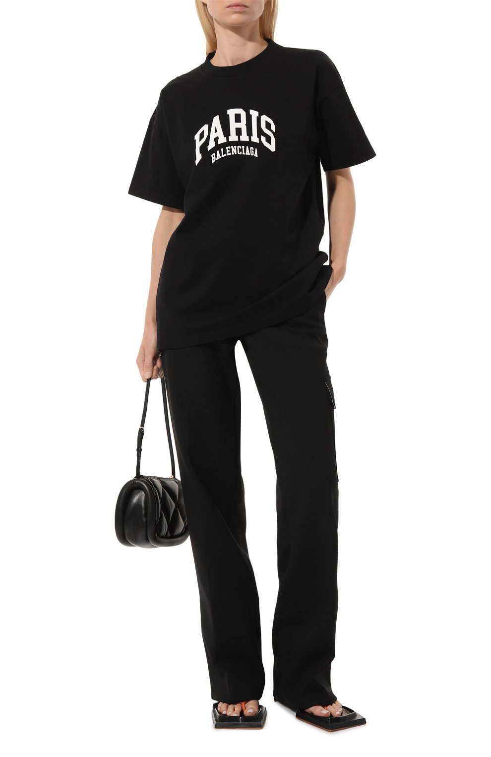 Хлопковая футболка BALENCIAGA черного цвета по цене 88200 руб., арт. 612965 TLVL7, фото 2 Хлопковая футболка BALENCIAGA, арт. 612965 TLVL7, фото 2