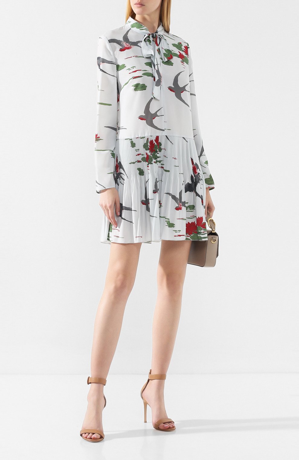 Платье с принтом REDVALENTINO бирюзового цвета по цене 57250 руб., арт. SR0VAF80/4J6, фото 2 Платье с принтом REDVALENTINO, арт. SR0VAF80/4J6, фото 2