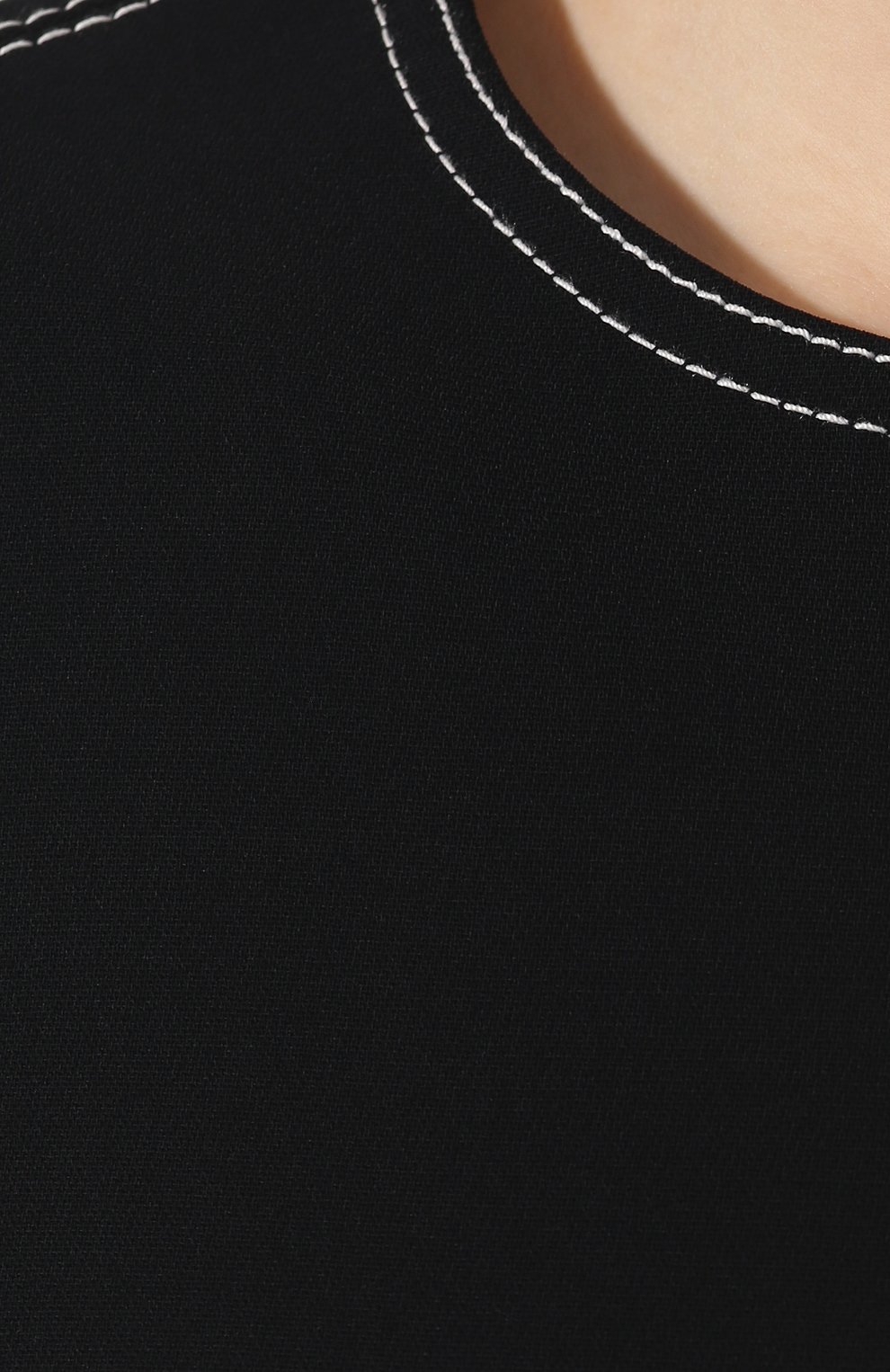 Приталенное платье REDVALENTINO черного цвета по цене 42800 руб., арт. RR3VAA50/1FR, фото 5 Приталенное платье REDVALENTINO, арт. RR3VAA50/1FR, фото 5