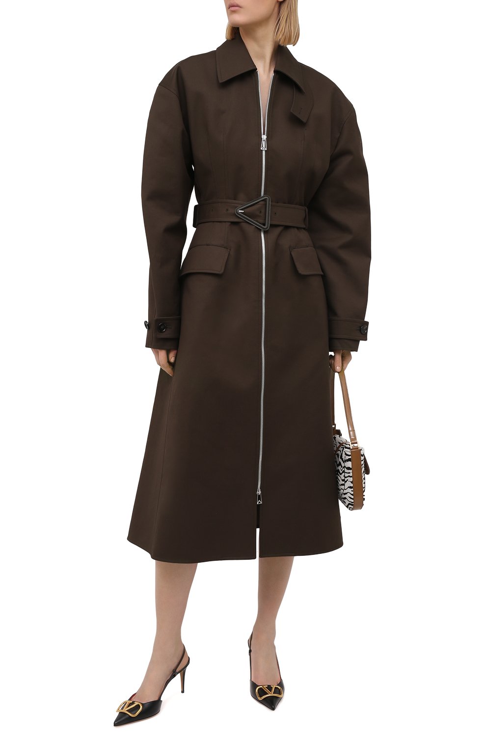 Кожаные туфли vlogo signature VALENTINO черного цвета по цене 69600 руб., арт. VW2S0R01/DSH, фото 2 Кожаные туфли vlogo signature VALENTINO, арт. VW2S0R01/DSH, фото 2