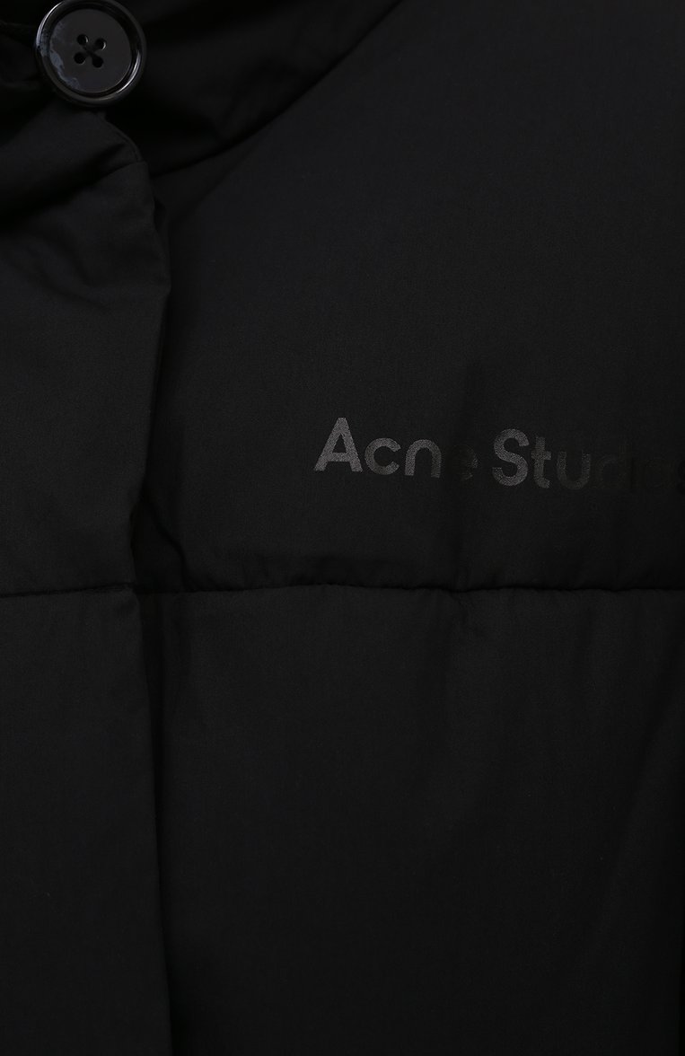 Женский пуховик ACNE STUDIOS черного цвета, арт. A90365 | Фото 5 (Материал утеплителя: Пух и перо; Материал подклада: Синтетический материал; Материал внешний: Хлопок; Длина (верхняя одежда): До середины бедра; Рукава: Длинные; Стили: Спорт-шик; Кросс-КТ: Пуховик; Автоматизация состава: Проставлено; Автоматизация ТО: Проставлено)