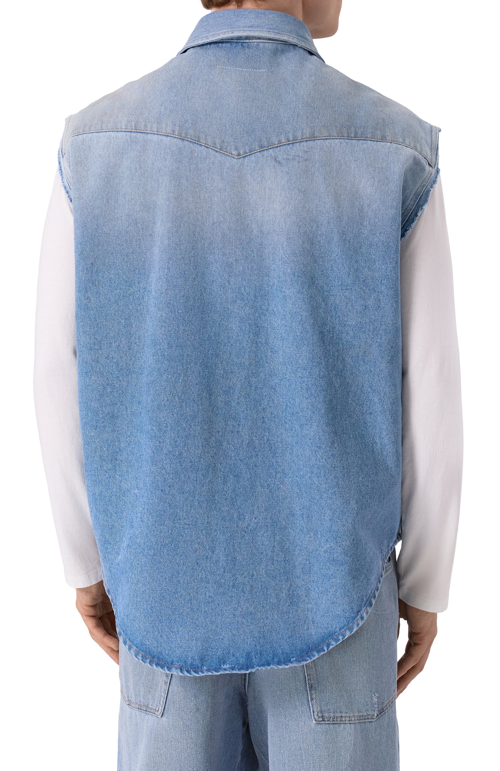 Джинсовый жилет MM6 голубого цвета по цене 87550 руб., арт. SH2DR0003/M30018, фото 4 Джинсовый жилет MM6, арт. SH2DR0003/M30018, фото 4