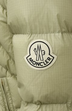 Мужская пуховик tama 2 moncler 1952 MONCLER GENIUS светло-зеленого цвета, арт. G2-092-1A000-30-595EV | Фото 5 (Материал подклада: Синтетический материал; Материал внешний: Синтетический материал; Материал утеплителя: Пух и перо; Длина (верхняя одежда): Короткие; Рукава: Длинные; Кросс-КТ: Куртка; Стил�и: Милитари; Мужское Кросс-КТ: пуховик-короткий; Shop in Shop M: Верхняя одежда; Драгоценные камни: Проставлено; Материал сплава: Проставлено)