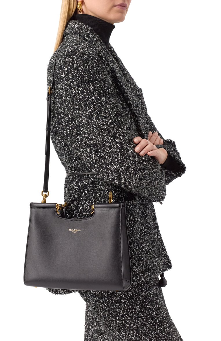 Женская сумка sicily shopper small DOLCE & GABBANA черного цвета, арт. BB7728/B7321 | Фото 2 (Драгоценные камни: Проставлено; Материал сплава: Проставлено; Материал: Натуральная кожа; Размер: small; Ремень/цепочка: На ремешке)