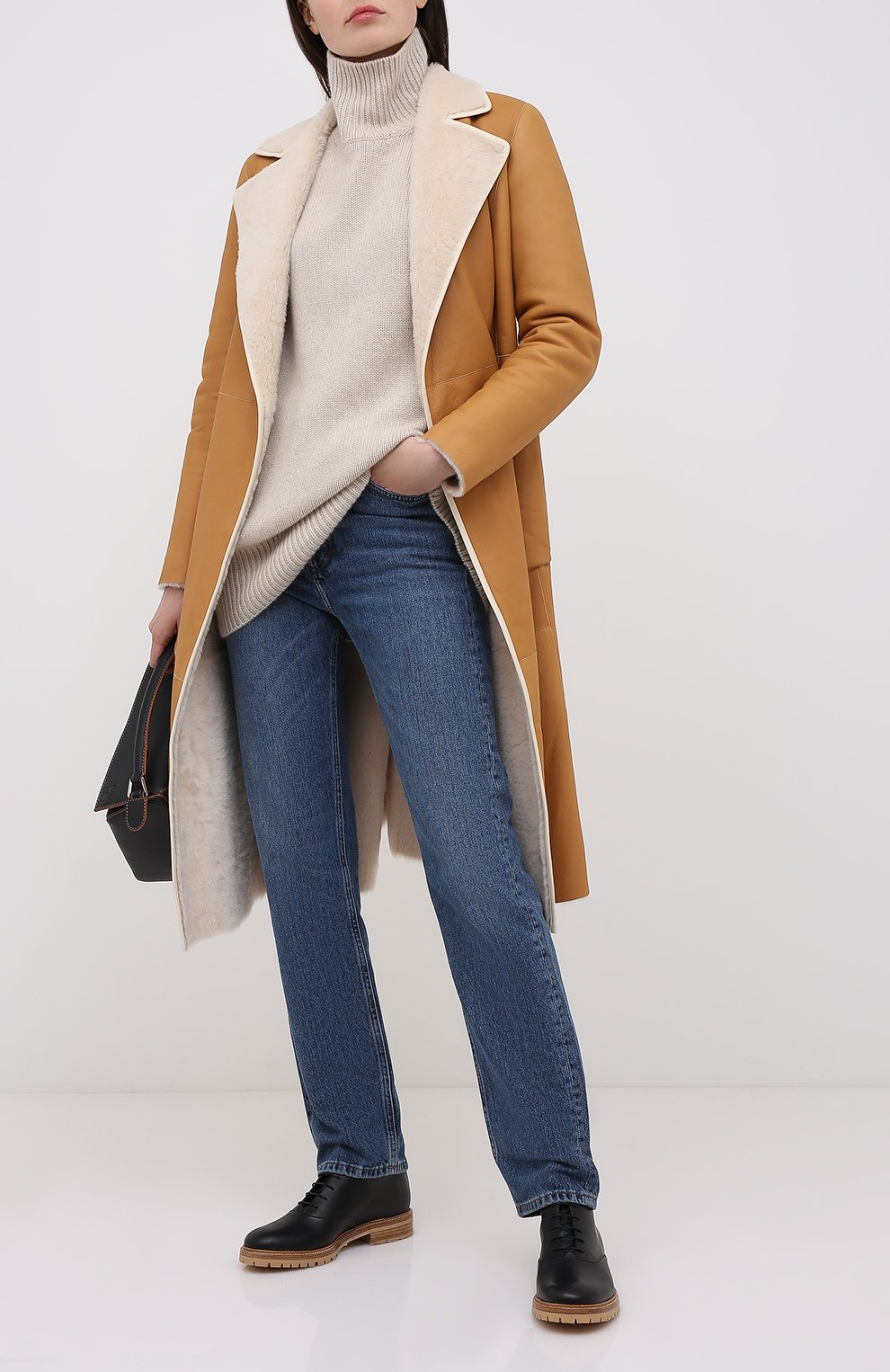 Дубленка BLANCHA коричневого цвета по цене 225000 руб., арт. 20099/301/33/IV0RY/CAMEL, фото 2 Дубленка BLANCHA, арт. 20099/301/33/IV0RY/CAMEL, фото 2