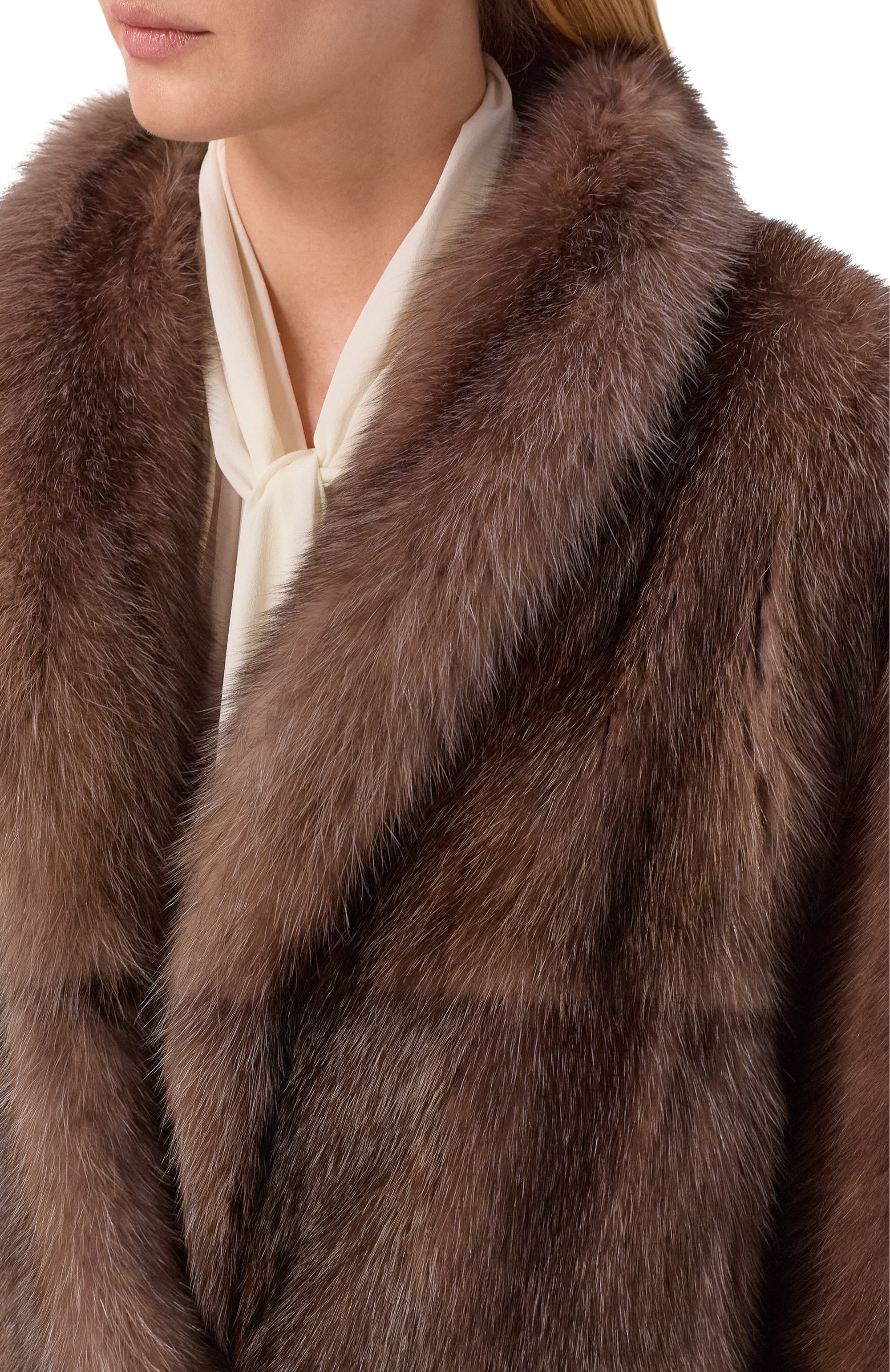 Шуба из соболя MVST коричневого цвета по цене 9580000 руб., арт. M001A/SABLE WILD SILVER 4-5, фото 5 Шуба из соболя MVST, арт. M001A/SABLE WILD SILVER 4-5, фото 5