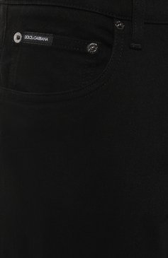 Мужские джинсы DOLCE & GABBANA черного цвета, арт. GYJDAD/G8GW6 | Фото 5 (Длина (брюки, джинсы): Стандартные; Материал внешний: Хлопок, Деним; Драгоценные камни: Проставлено; Материал сплава: Проставлено; Кросс-КТ: Деним; Силуэт М (брюки): Прямые; Стили: Классический)