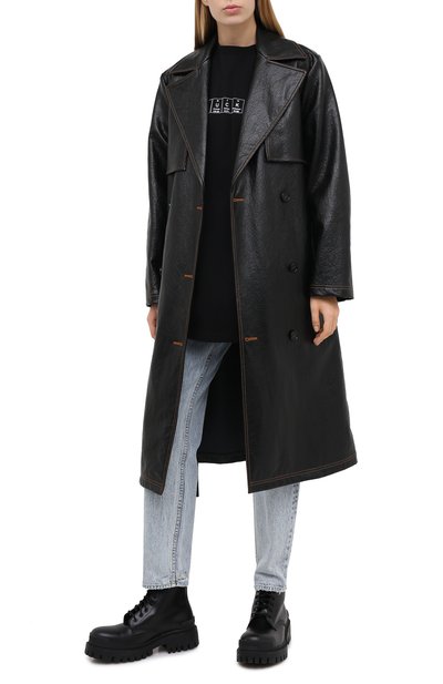 Хлопковая футболка VETEMENTS черного цвета по цене 36150 руб., арт. UAH21TR506 1611/W, фото 2 Хлопковая футболка VETEMENTS, арт. UAH21TR506 1611/W, фото 2