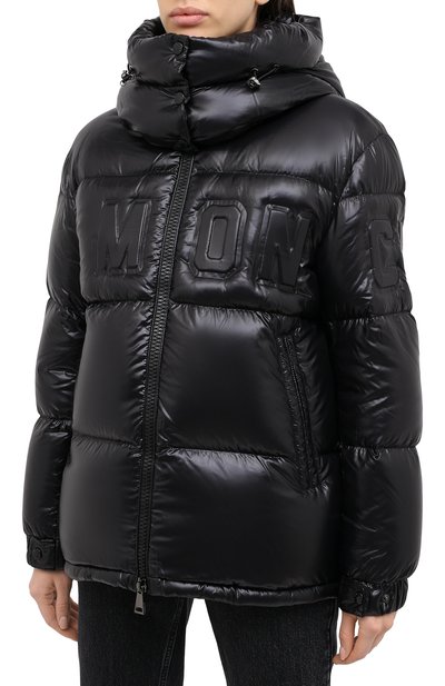 Пуховик MONCLER черного цвета по цене 171000 руб., арт. F2-093-1A52E-40-68991, фото 4 Пуховик MONCLER, арт. F2-093-1A52E-40-68991, фото 4