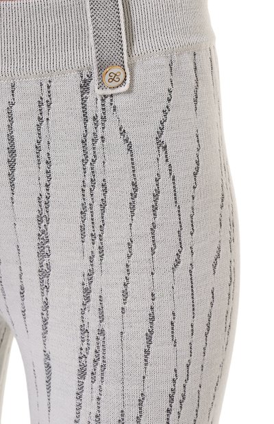 Брюки из шерсти и вискозы AND THE BRAND светло-серого цвета по цене 49000 руб., арт. W24-P029L-1202-119, фото 5 Брюки из шерсти и вискозы AND THE BRAND, арт. W24-P029L-1202-119, фото 5