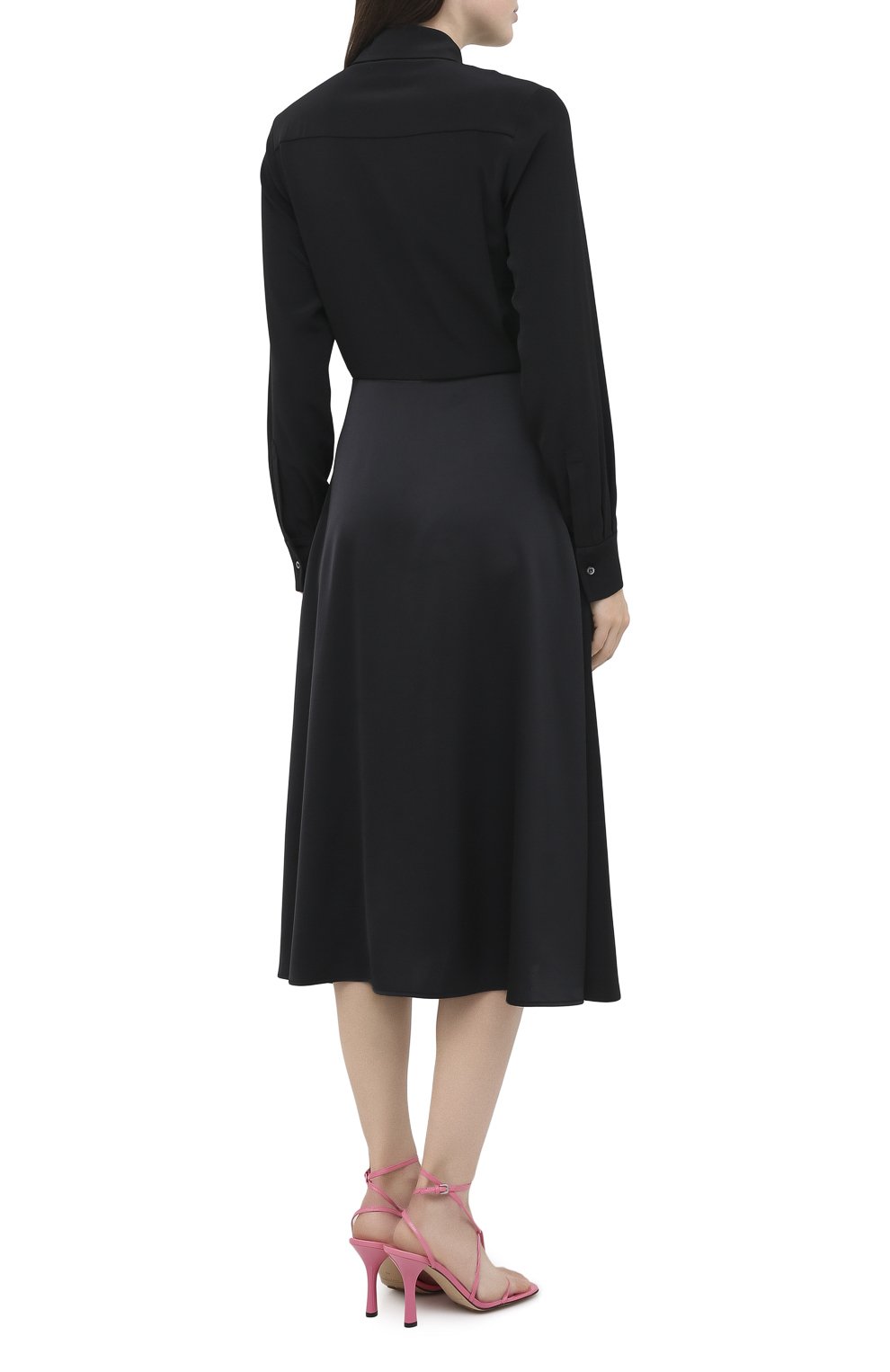 Платье VICTORIA, VICTORIA BECKHAM черного цвета по цене 44900 руб., арт. 2320WDR001665B, фото 4 Платье VICTORIA, VICTORIA BECKHAM, арт. 2320WDR001665B, фото 4