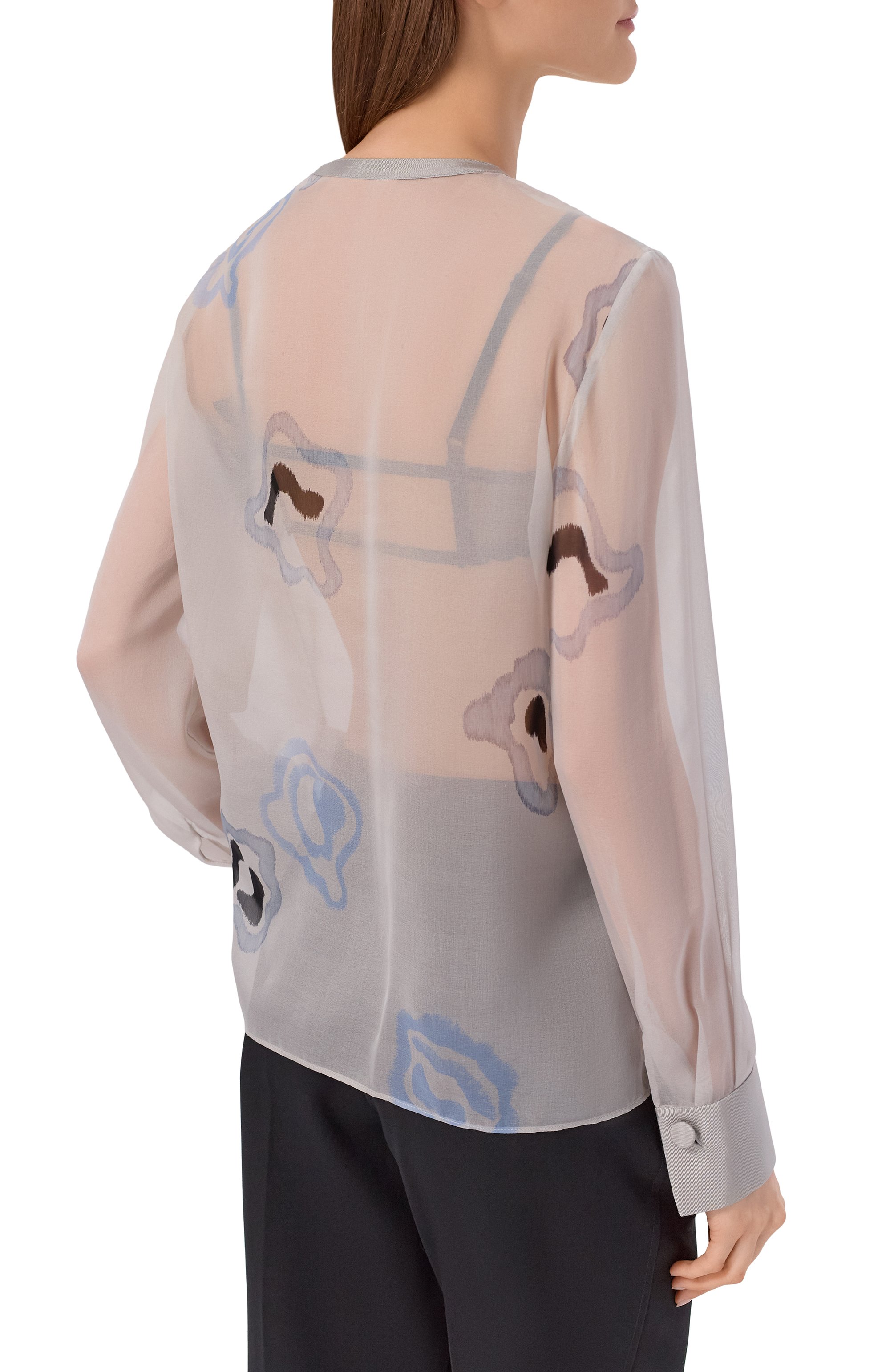 Шелковая блузка EMPORIO ARMANI серого цвета по цене 69450 руб., арт. EW004475/TE20220, фото 4 Шелковая блузка EMPORIO ARMANI, арт. EW004475/TE20220, фото 4