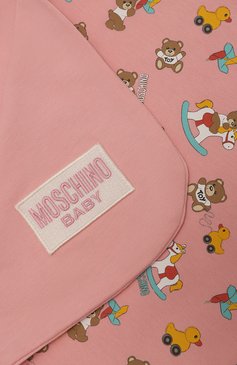 Детского хлопковое одеяло MOSCHINO розового цвета, арт. M7B005/LCB50 | Фото 2 (Материал: Текстиль, Хлопок; Материал сплава: Проставлено; Нос: Не проставлено)