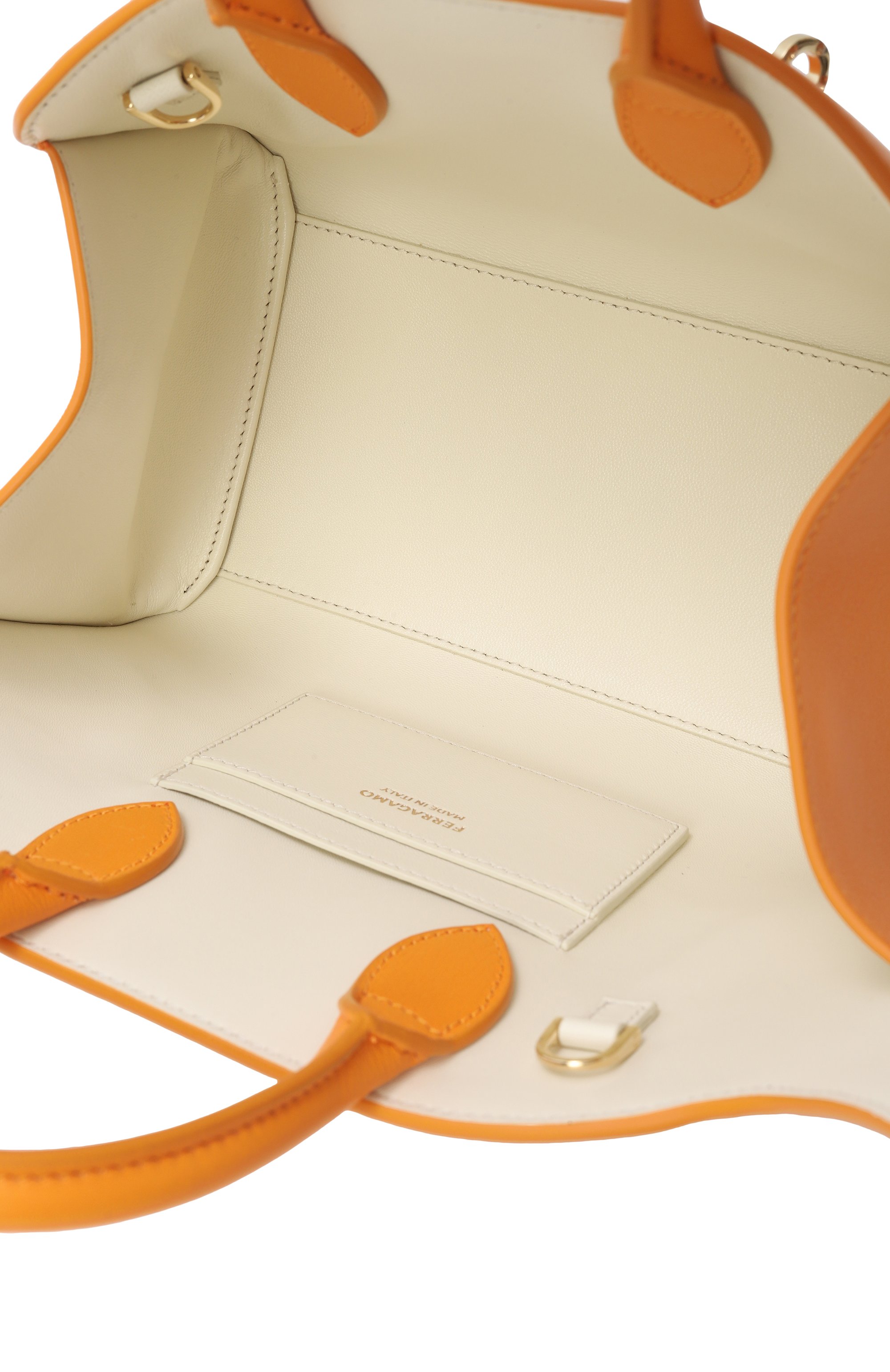 Сумка hug xs FERRAGAMO оранжевого цвета по цене 287000 руб., арт. 215975/784586, фото 5 Сумка hug xs FERRAGAMO, арт. 215975/784586, фото 5