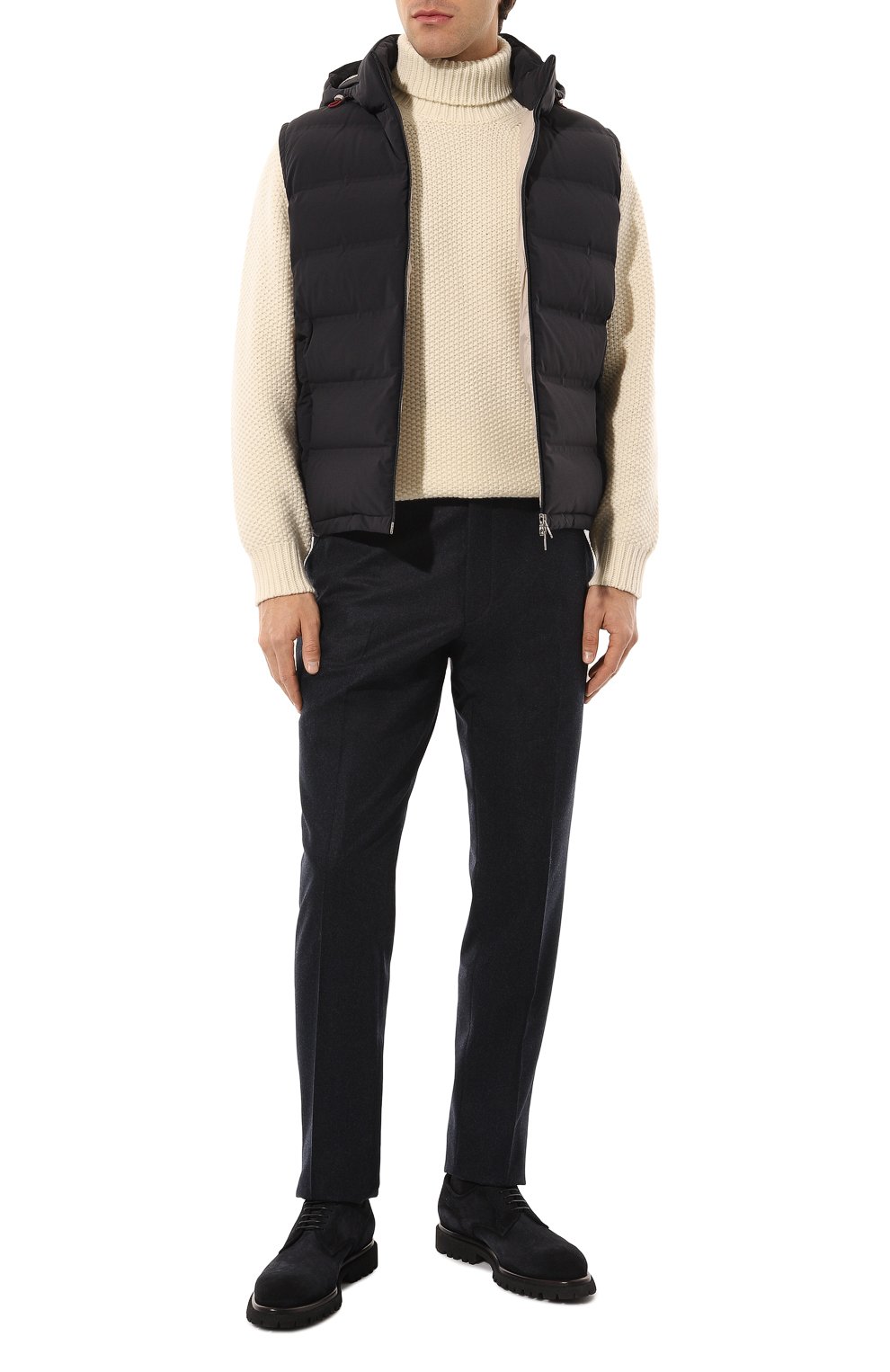 Пуховый жилет BRUNELLO CUCINELLI темно-синего цвета по цене 494500 руб., арт. MM4911995, фото 2 Пуховый жилет BRUNELLO CUCINELLI, арт. MM4911995, фото 2