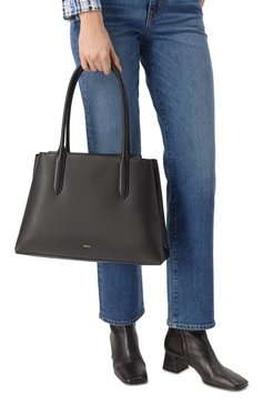 Женская сумка furla meridiana large FURLA черного цвета, арт. WB01530/BX3169 | Фото 2 (Материал сплава: Проставлено; Размер: large; Драгоценные камни: Проставлено; Материал: Натуральная кожа)