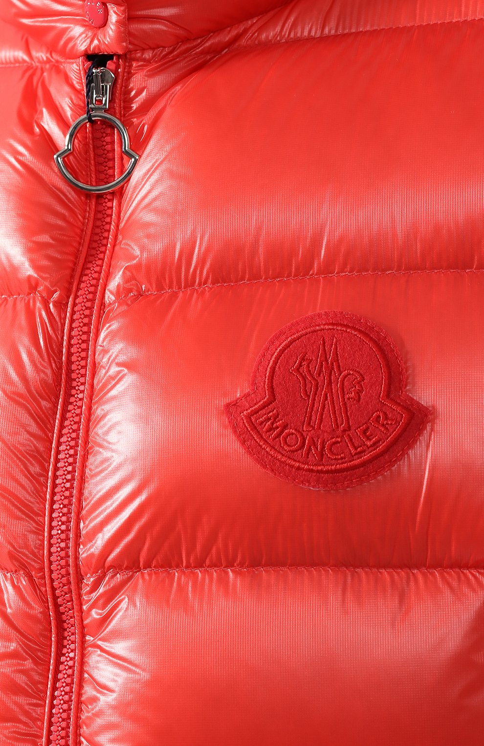 Пуховый жилет MONCLER кораллового цвета по цене 53000 руб., арт. E1-093-48327-00-C0004, фото 5 Пуховый жилет MONCLER, арт. E1-093-48327-00-C0004, фото 5