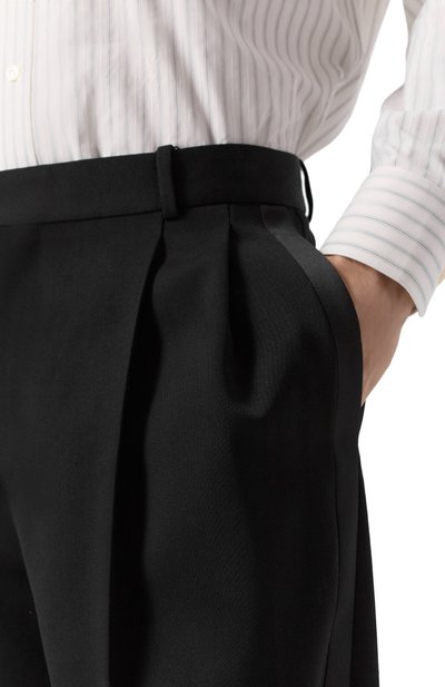 Шерстяные брюки SAINT LAURENT черного цвета по цене 231000 руб., арт. 805914/Y7E63, фото 5 Шерстяные брюки SAINT LAURENT, арт. 805914/Y7E63, фото 5