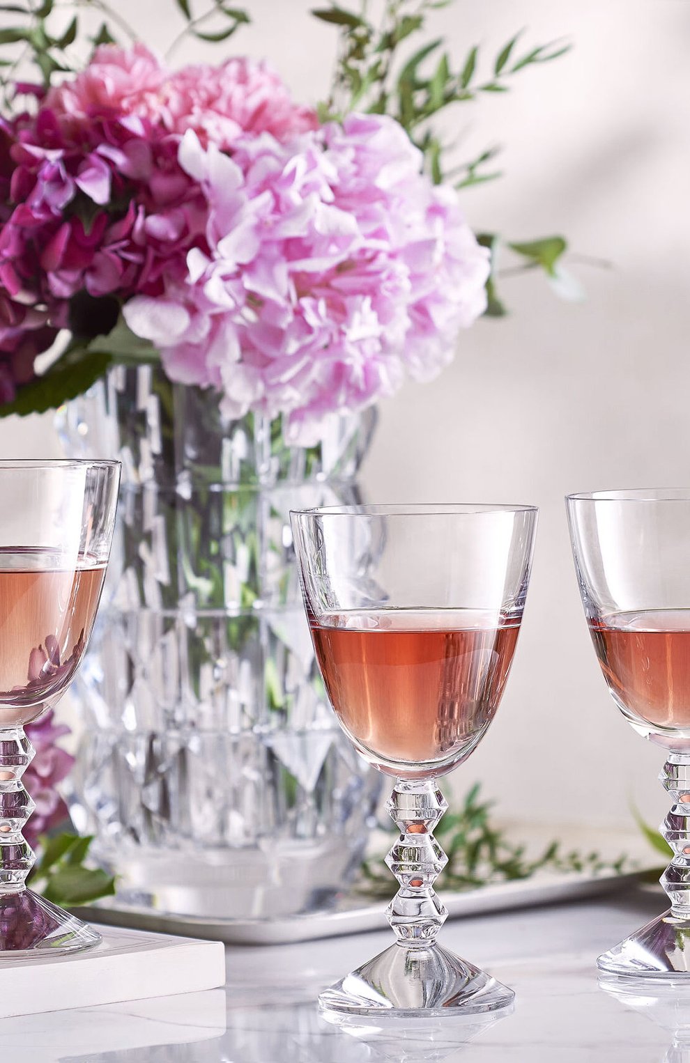 Бокал на средней ножке vega №3 BACCARAT прозрачного цвета по цене 29950 руб., арт. 1 365 103, фото 2 Бокал на средней ножке vega №3 BACCARAT, арт. 1 365 103, фото 2